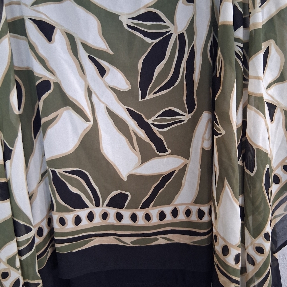 Chico's NWT Travelers Paisley Chiffon Layer Top Green Tan 4/XXL - Picture 5 of 9